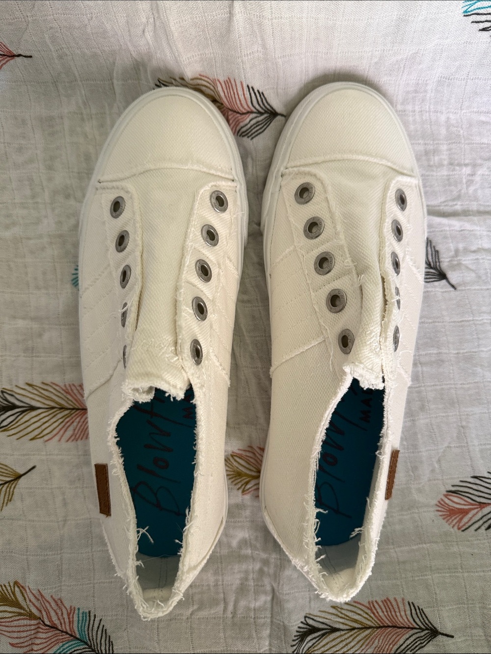 Blowfish Casual Cream/White Slip-On Canvas Sneakers